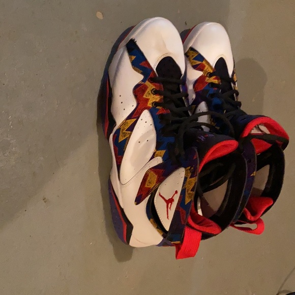 Jordan Sweater 7s - Picture 2 of 4